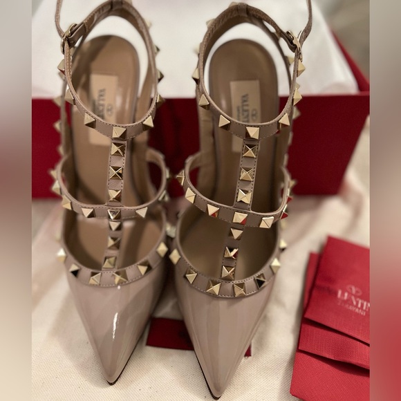 Valentino PATENT ROCKSTUD CAGED PUMP 100MM - Picture 2 of 6